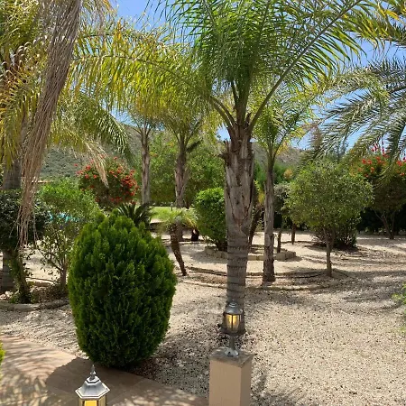 Gorgeous Bungalow By Bay With Private Big Pool Landcaped Gardenwifi بيسوري